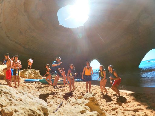 Andalucia Geographic - Ruta en Kayak - Cueva de Benagil, Algarve, Portugal